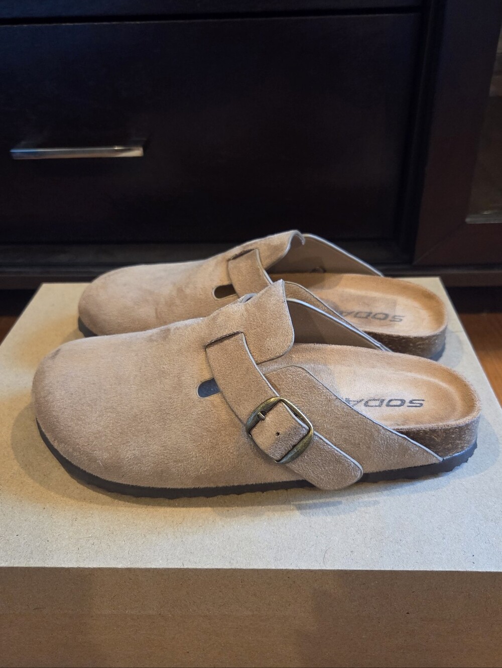 Soda Flatform Clog Sandals - Picture 3 of 6